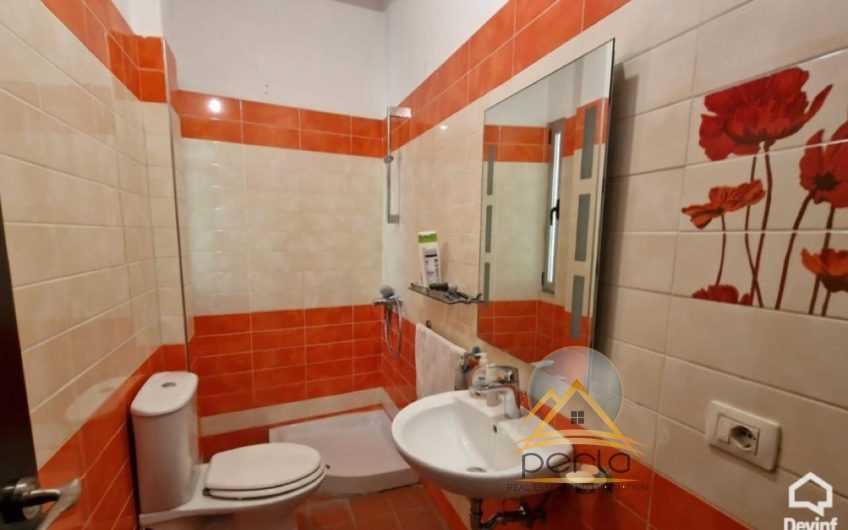 Shitet apartament (2+1+2), Rruga Peti, Liqeni i Thatë