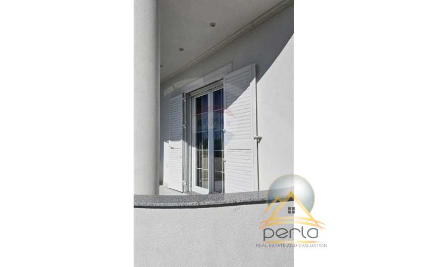 Vile me qira,   Laknas