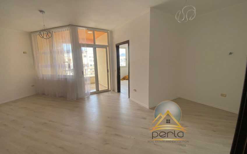 Apartament 2+1  per shitje ne Astir