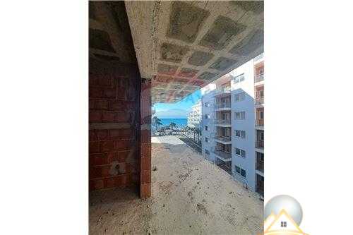 Shiten apartamente dhe garsoniere  ne Kune Shengjin
