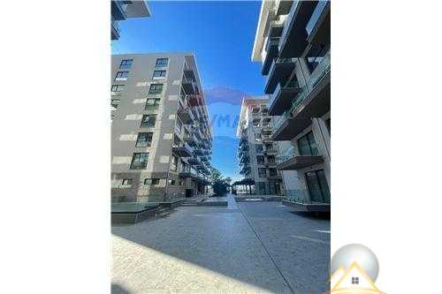 Shiten apartamente dhe garsoniere  ne Kune Shengjin