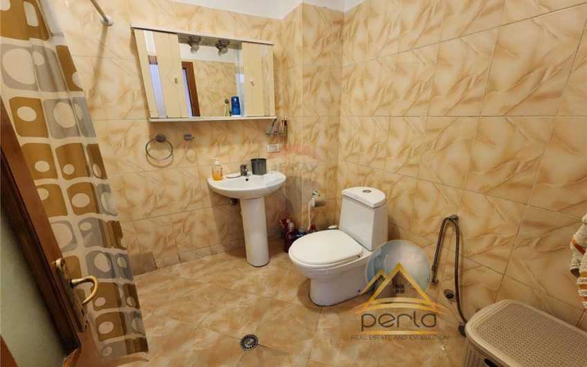 Shitet apartament 1+1 prane Maternitetit te Ri