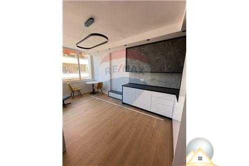 Shitet garsoniere tek Kodra e Diellit