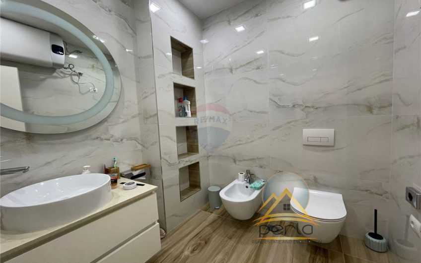 Ofrohet Apartament 2+1+ 2 tualete Per Qira Tek 21 Dhjetori !