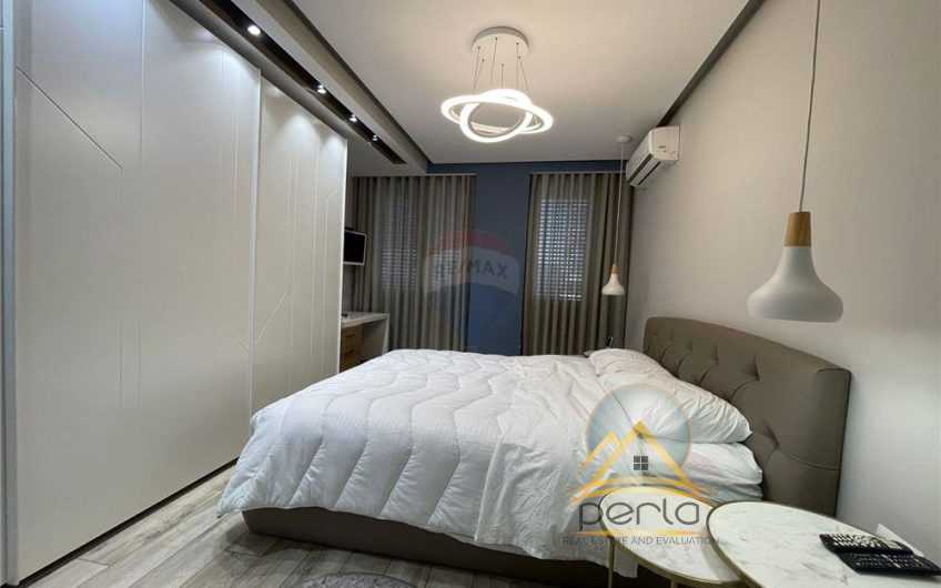 Ofrohet Apartament 2+1+ 2 tualete Per Qira Tek 21 Dhjetori !