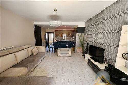 Shitet apartament 2+1 prane Rezidences Kodra e Diellit