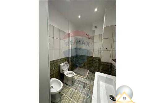 Jepet me qira apartament 1+1 te Rruga Bill Klinton