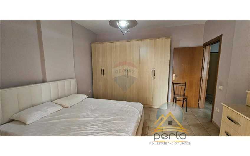 JEPET ME QIRA APARTAMENTI 2+1+2 TEK RRUGA FORTUZI