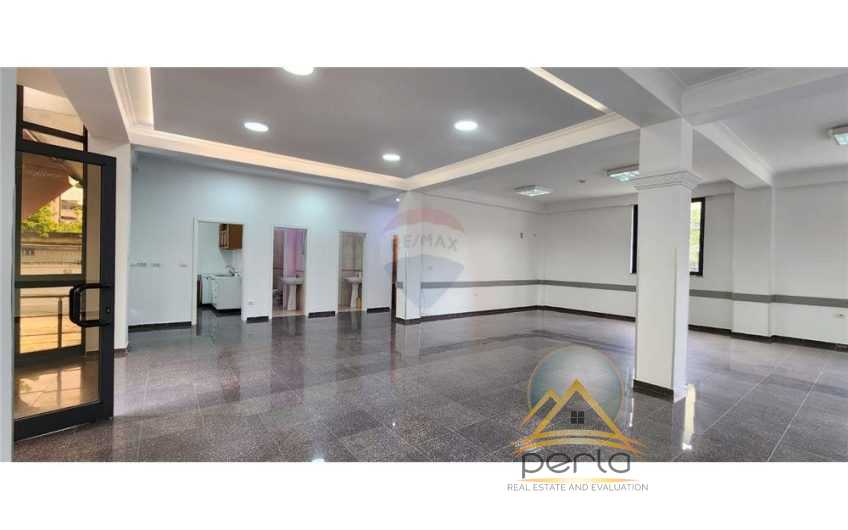 JEPET ME QIRA AMBIENT BIZNESI NE ZONEN E PORCELANIT