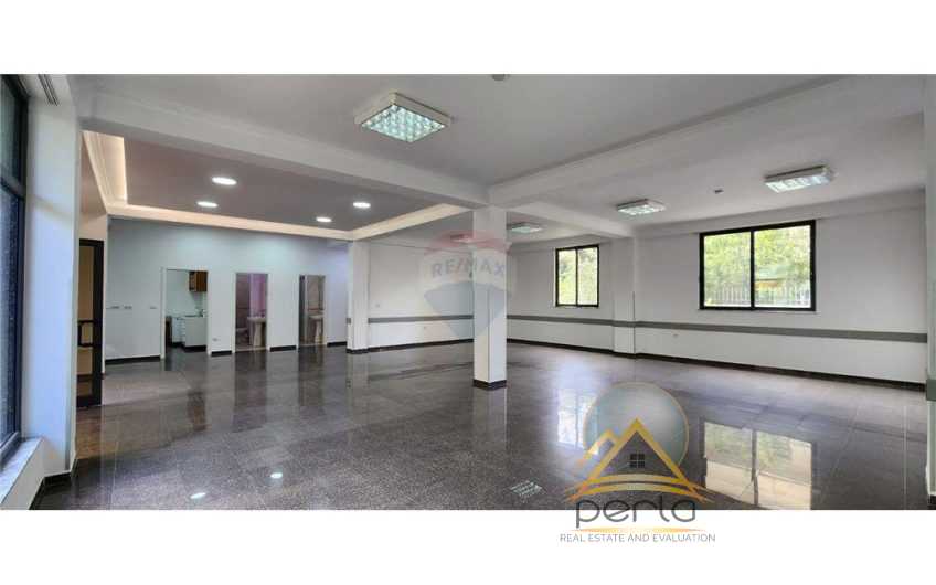 JEPET ME QIRA AMBIENT BIZNESI NE ZONEN E PORCELANIT