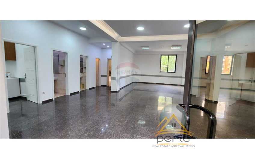 JEPET ME QIRA AMBIENT BIZNESI NE ZONEN E PORCELANIT