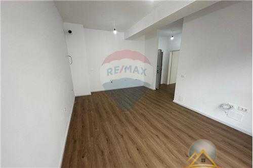 Shitet apartament 1+1 te Rezidenca Kaimi, rruga Ali Demi