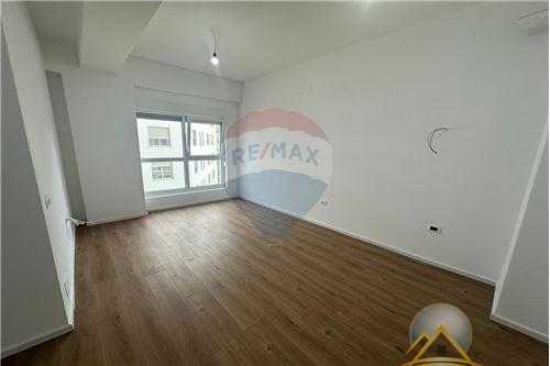 Shitet apartament 1+1 te Rezidenca Kaimi, rruga Ali Demi