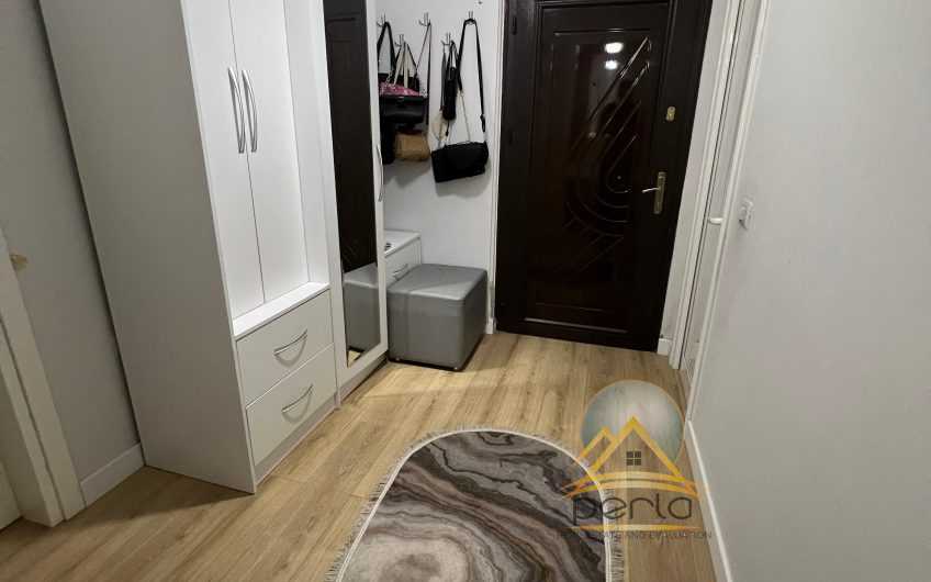 Shitet apartament 2+1+2 ne Yzberisht, perballe KMY
