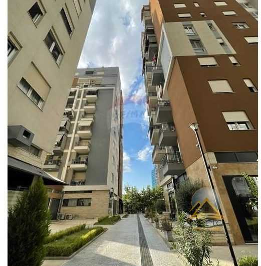 Shitet apartament 1+1 tek Fusha e Aviacionit