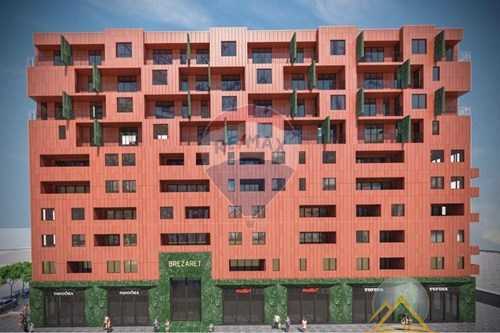 Shitet apartament 1+1 tek 5 Maji, kompleksi rezidencial Brezaret