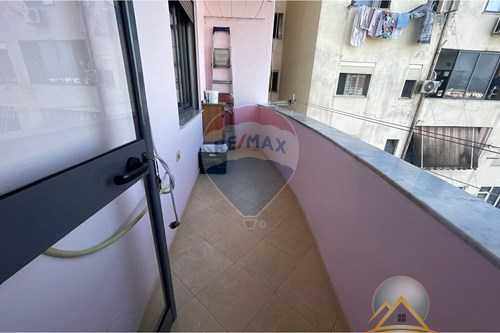 Shitet apartament 1+1 në Don Bosko