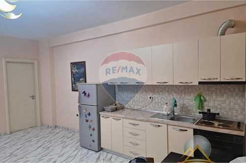 Apartament 1+1 ne shitje ne Astir, prane Vila L