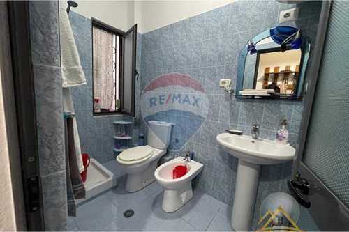 Shitet apartament 1+1 në Don Bosko