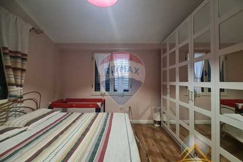 Shitet apartament 2+1 2 tualete prane Fakultetit Ekonomik