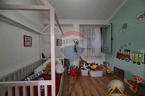 Shitet apartament 2+1 2 tualete prane Fakultetit Ekonomik