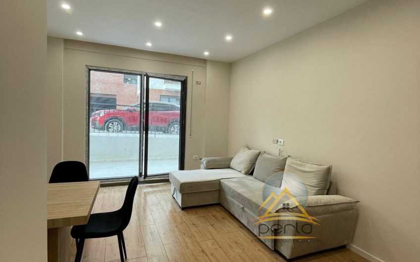 Shitet garsoniere, Kopshti Botanik