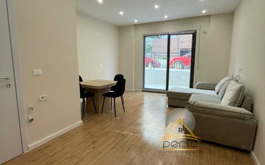 Shitet garsoniere, Kopshti Botanik