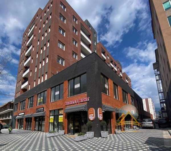 Shitet apartament (2+1+2) Kamez