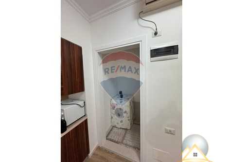 Shitet apartament 1+1 ne Myslym Shyri