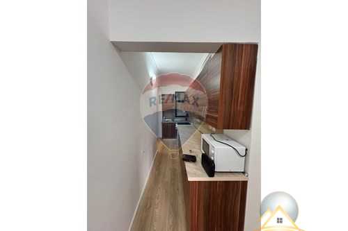 Shitet apartament 1+1 ne Myslym Shyri