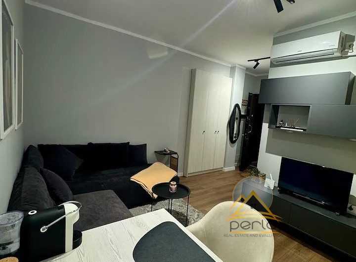 Apartament me qira, Bulevardi Zogu 1