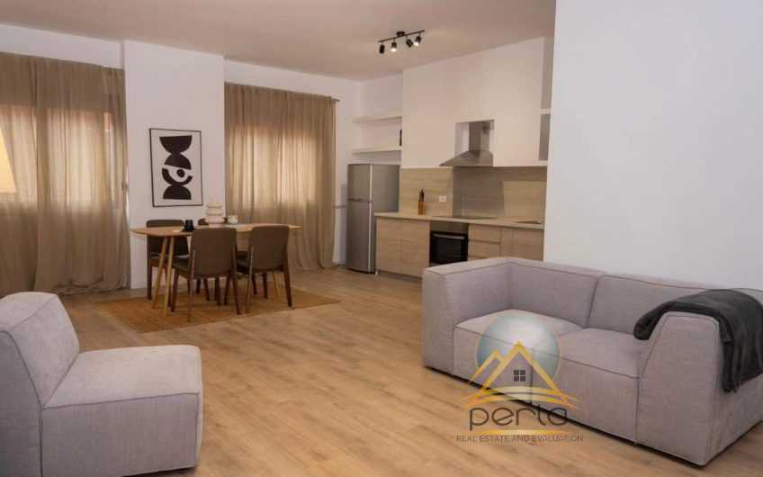 Ofrojme per shitje apartament 3+1+2 ne Qender te Tiranes.