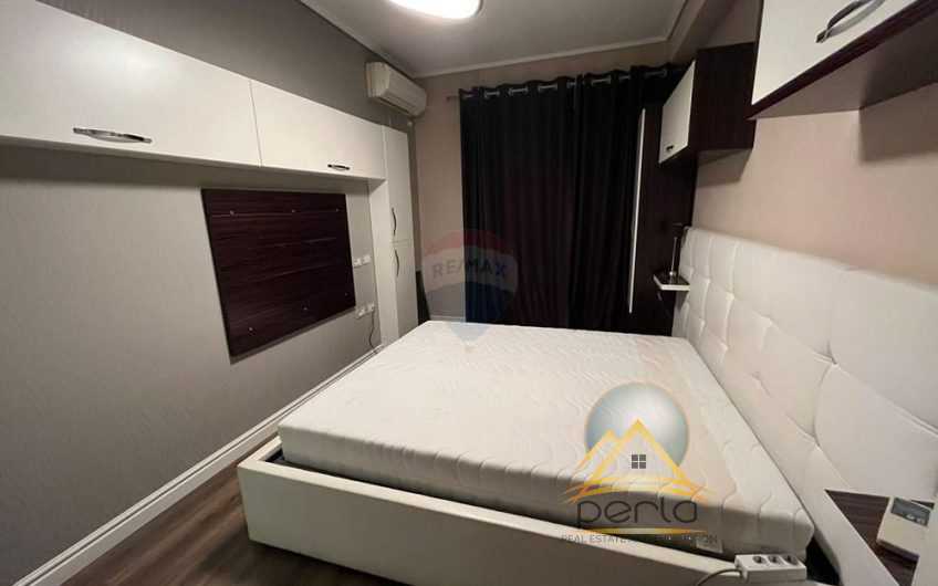 Apartamenti 2+1+2 per qira, tek Liqeni i Thate