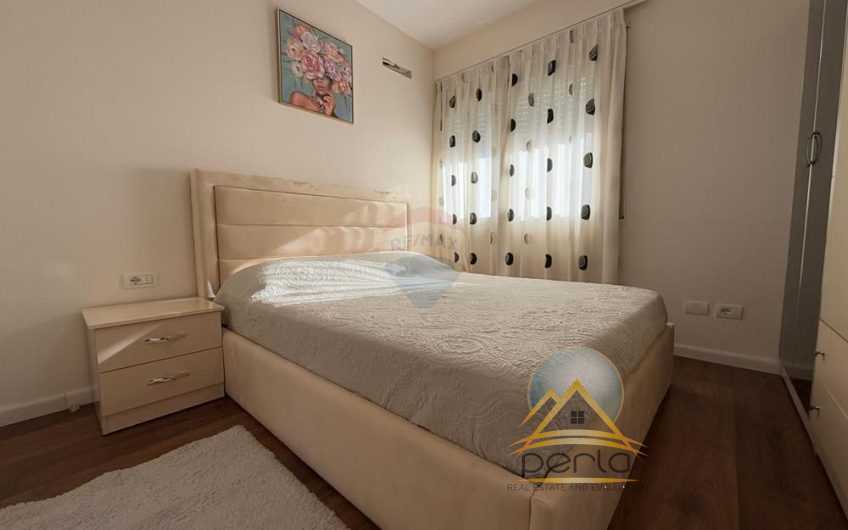 Apartament 1+1+parkim me qira Kristal Center