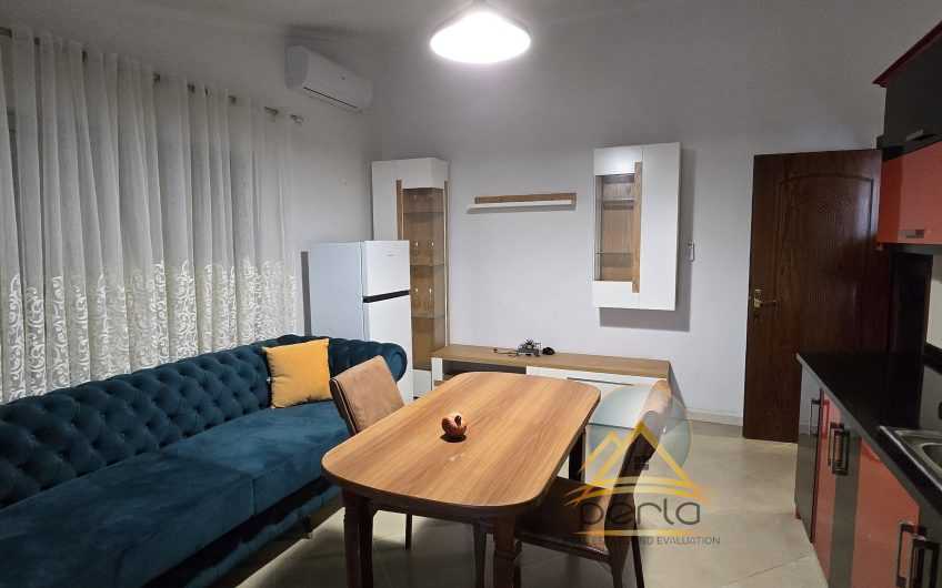 Jepet me qira apartament (2+1) Selite