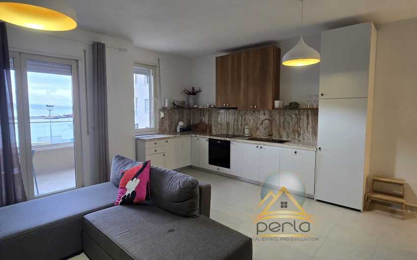 Jepet me qira apartament (3+1+2) Porti i Durresit