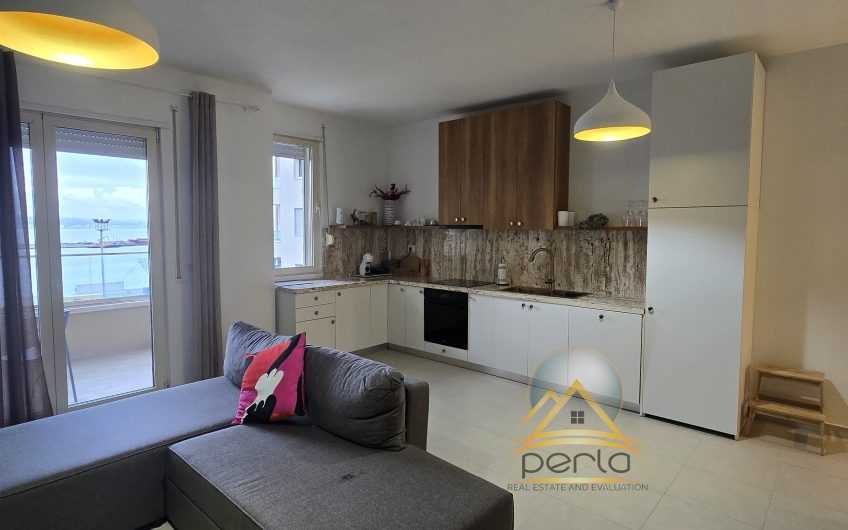 Jepet me qira apartament (3+1+2) Porti i Durresit