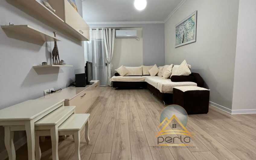 Jepet me qira apartament (1+1) Astir