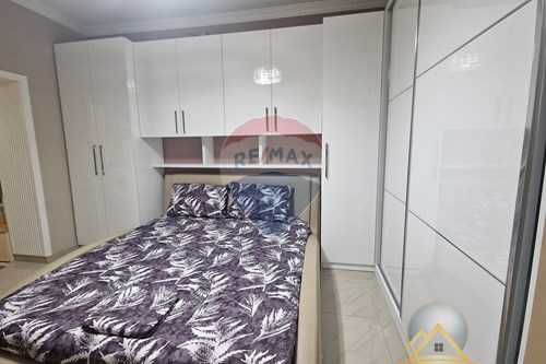 Shitet apartament 1+1 tek rruga Bardhyl