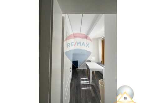 Shitet apartament 2+1 tek Kodra e Diellit