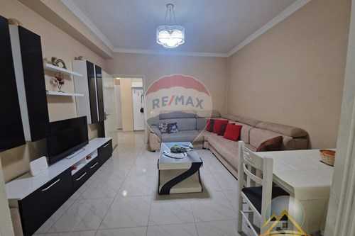 Shitet apartament 1+1 tek rruga Bardhyl