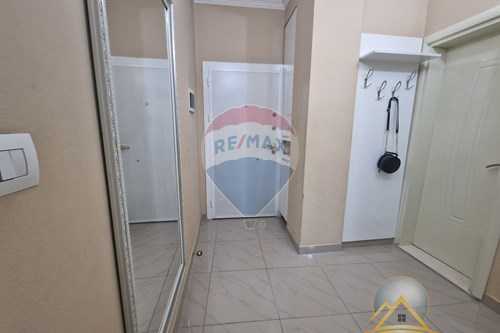 Shitet apartament 1+1 tek rruga Bardhyl