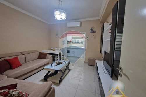 Shitet apartament 1+1 tek rruga Bardhyl