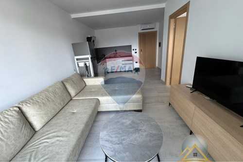 Shitet apartament 1+1 ne Golem