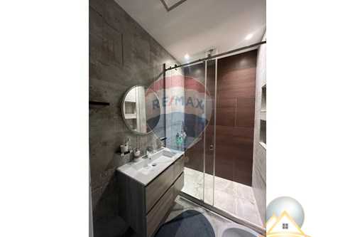 Shitet apartament 2+1 tek Kodra e Diellit