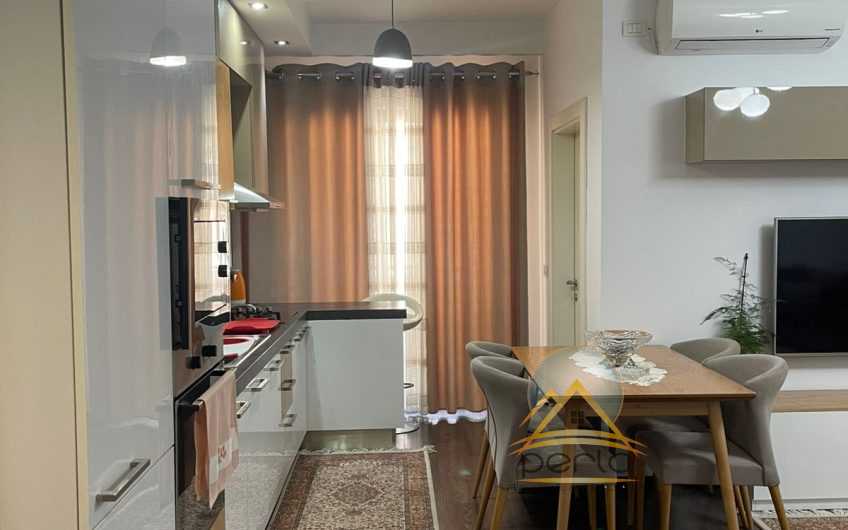 Apartament (2+1+2) plus postparkimi, Yzberisht