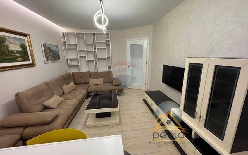 Apartament 2+1 me qira, Komuna e Parisit