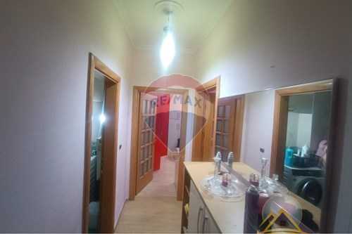 Shitet apartament 2+1+2 tualete ne Don Bosko