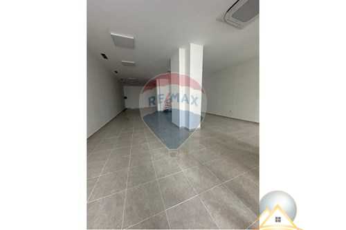 Jepet dyqan me qira tek Fusha e Aviacionit