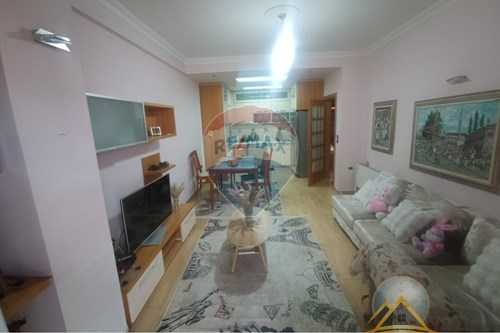 Shitet apartament 2+1+2 tualete ne Don Bosko